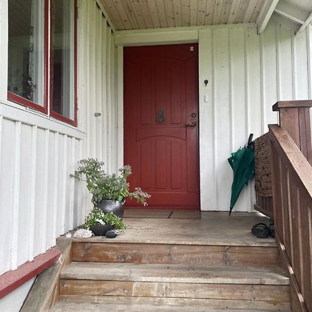 Persgard Laegenhet Oevervaning Kungsbacka Exterior photo